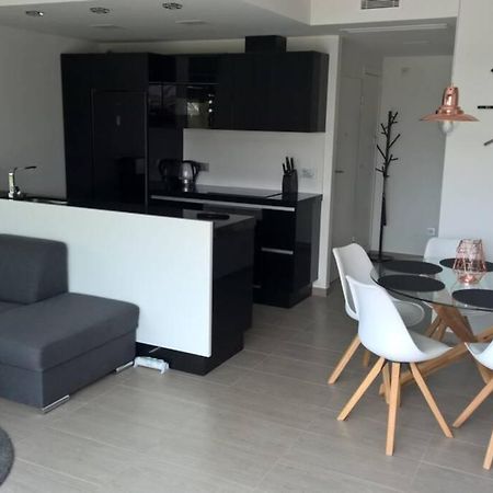 Sun Terrace Apartment Torrevieja Bagian luar foto