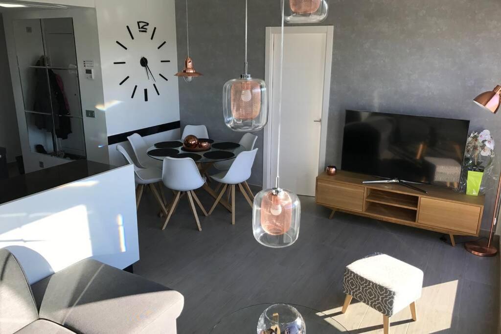 Sun Terrace Apartment Torrevieja Bagian luar foto