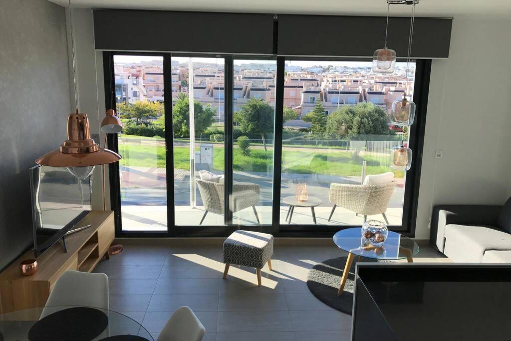 Sun Terrace Apartment Torrevieja Bagian luar foto