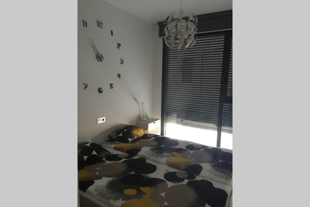 Sun Terrace Apartment Torrevieja Bagian luar foto