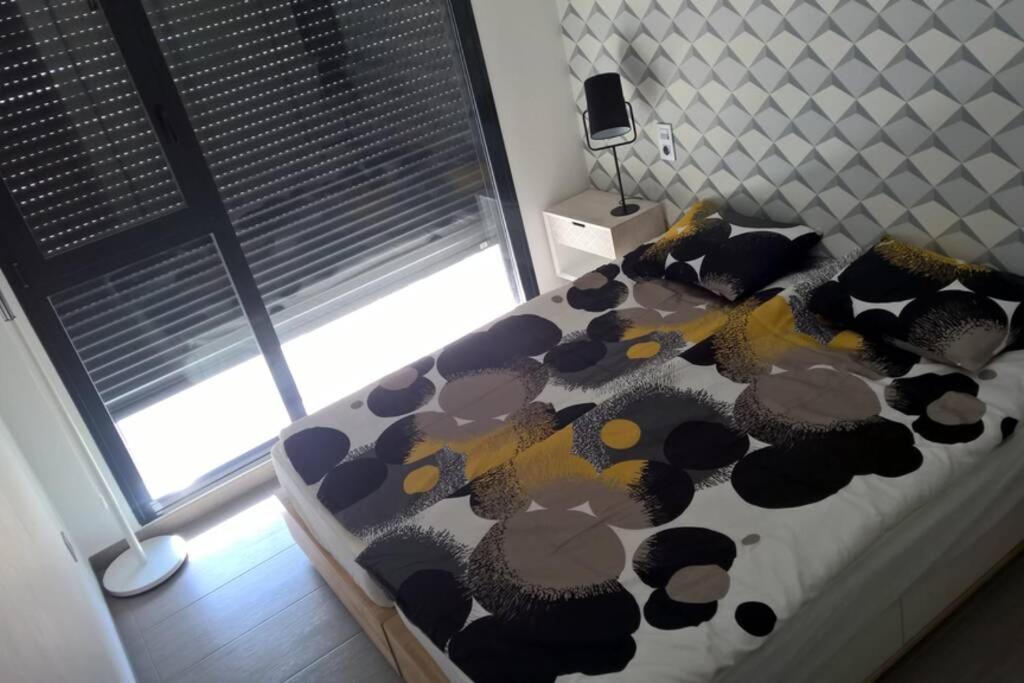 Sun Terrace Apartment Torrevieja Bagian luar foto
